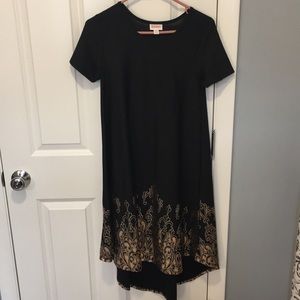 NWOT Lularoe elegant Carly black with gold dip